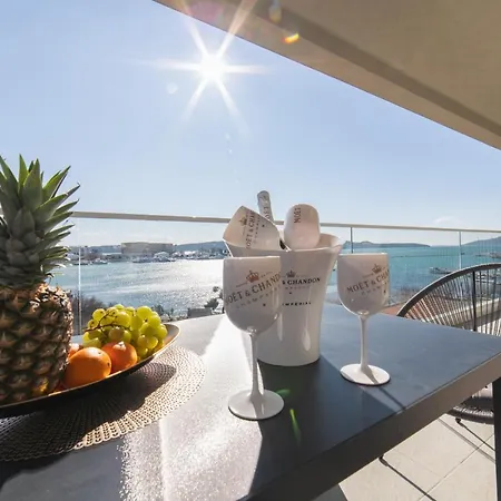 Apartman Blue Wave Trogir Exterior photo
